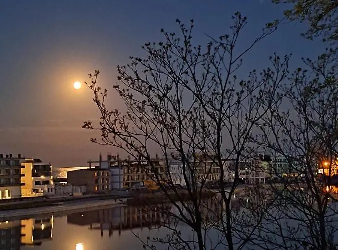 Emmaia Sunrise Luxury Apartment Eforie Nord